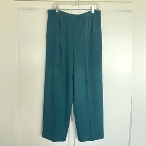 St. John knit Forest Green pleated slacks